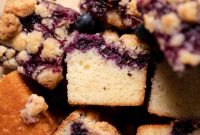 Sweet Blueberry Crumble Delight